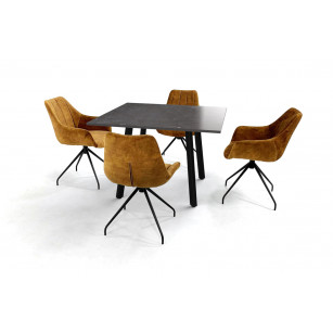 Vierkante eettafel met Dekton blad, Imperia onderstel en velvet stoelen