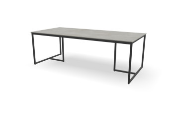 Tafel van Scandinavisch design met dun keramisch tafelblad