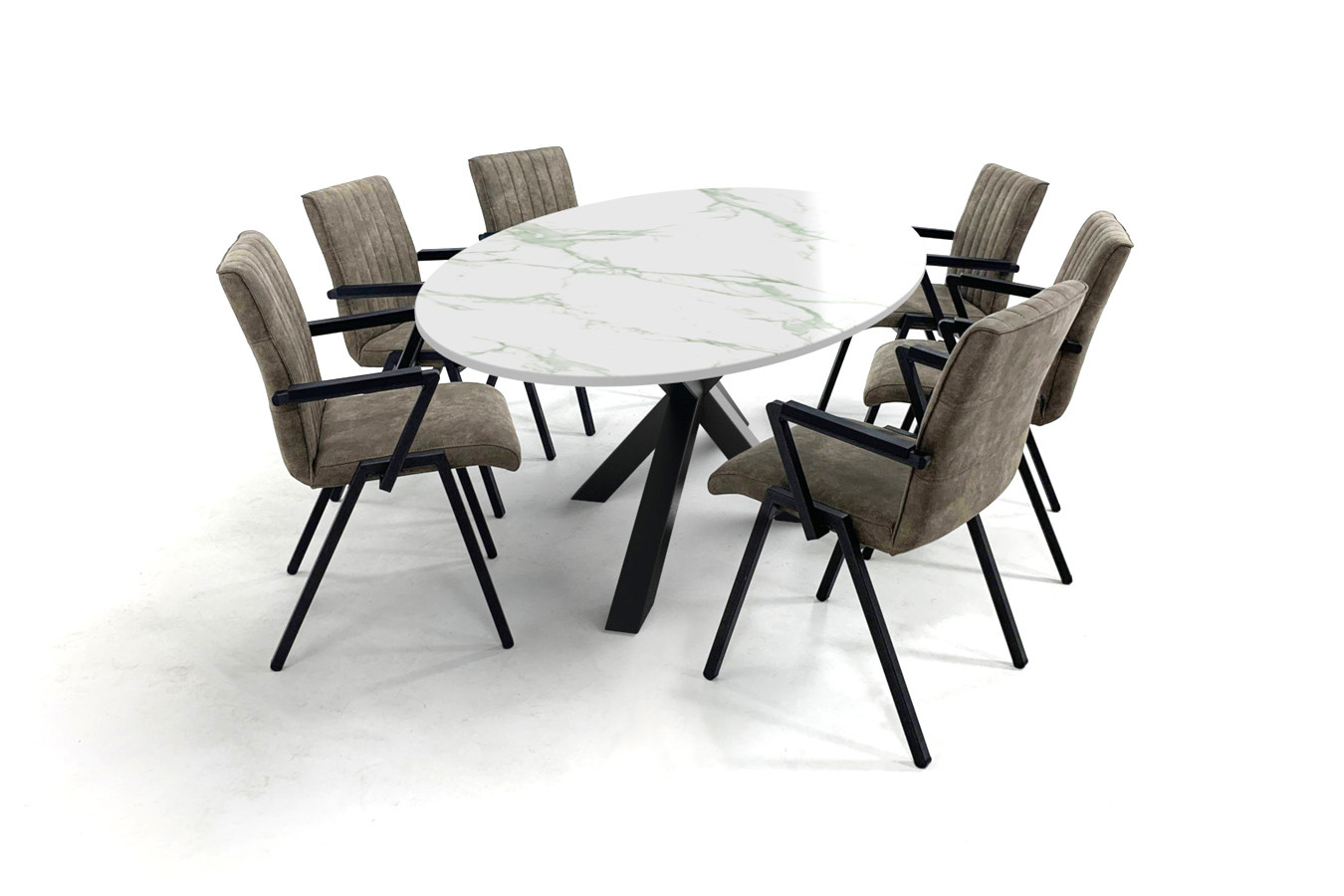 Ovale Dekton tafel met stoer kruispoot onderstel en comfortabele eetkamerstoelen